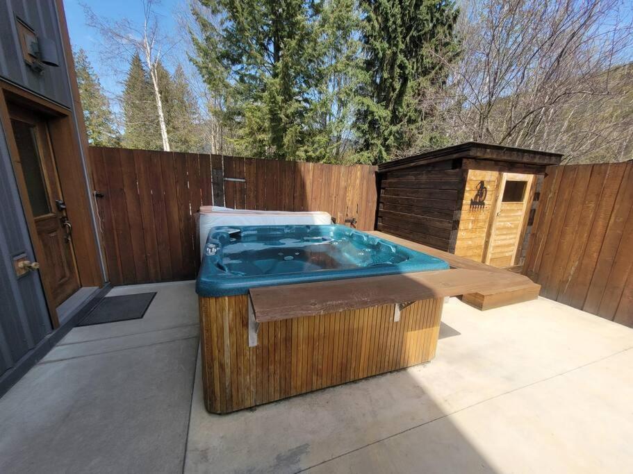 The Best 2 Bedrooms Suite In Revelstoke! Экстерьер фото